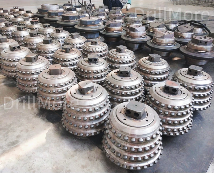 12 1/4 លើកដុំដែកកាត់រមូរដែលគួរឲ្យធុញ