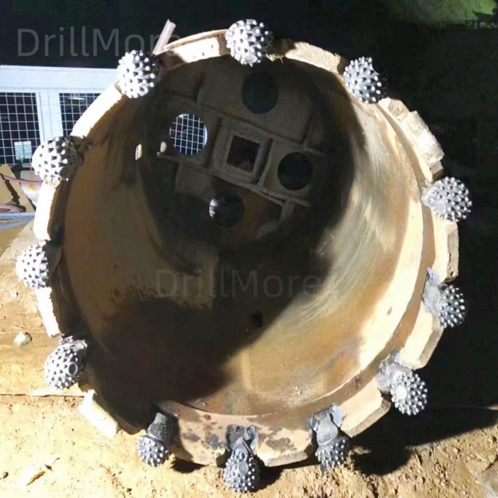 Roller bit core barrel